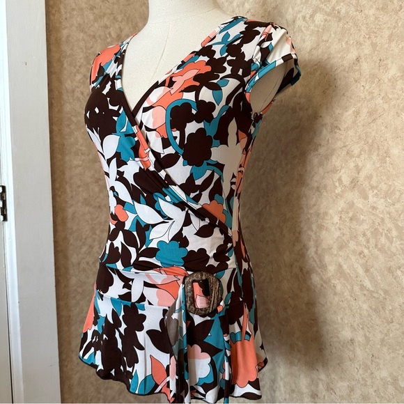 VTG Y2K 2000s Floral Wrap Style Wooden Buckle Blouse - Picture 2 of 8